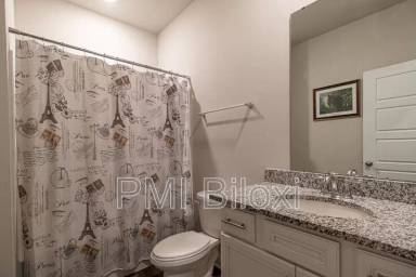 Main picture of 5653 Overland Dr