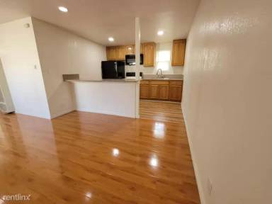 Main picture of 393 Adena St