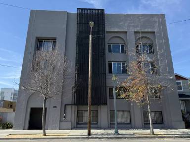 Main picture of 715 Peralta St