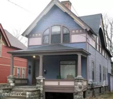 Main picture of 828 W Kalamazoo Ave