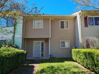 Main picture of 535 Saddlewood Ln
