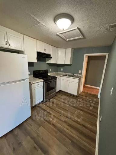 Main picture of 704 N Willow Ave