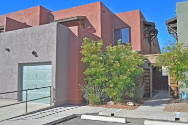 Main picture of 3133 N Olsen Ave