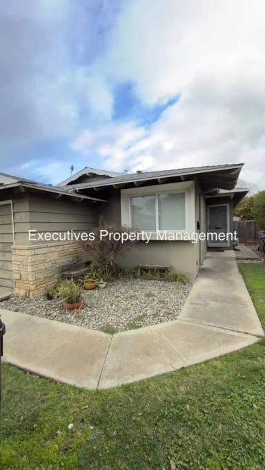 Main picture of 3475 Payne Ave