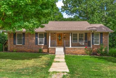 Main picture of 114 Hickory Hill Dr