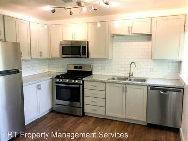 Main picture of 331 S Alvernon Way