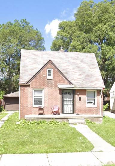 Main picture of 20451 Revere St