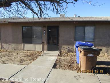 Main picture of 2004 Stanford St