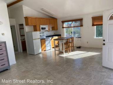 Main picture of 1941 42nd Ave