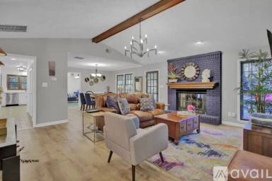 Main picture of 100 Brookwood Ln