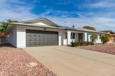 Main picture of 9830 W Evergreen Dr