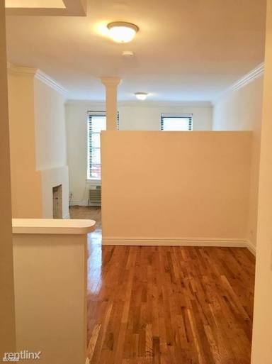 Main picture of 417 W 56th St