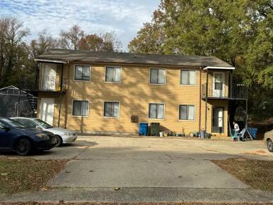 Main picture of 321 Edward St