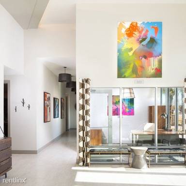 Main picture of 440 Broadway Blvd