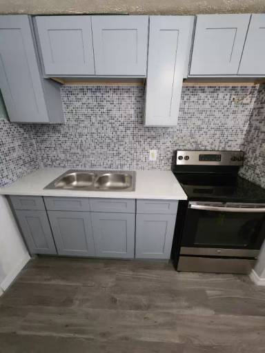 Main picture of 9314 Goldenrod Rd