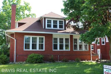 Main picture of 515 W Main St
