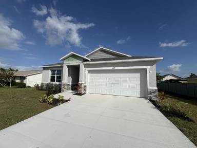 Main picture of 4029 SW 6th Pl