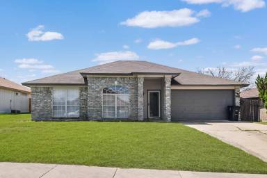 Main picture of 3303 Dorothy Jane Dr