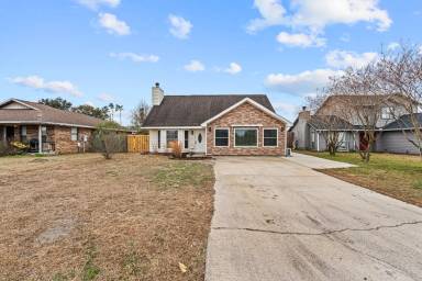 Main picture of 505 Carrie Ln