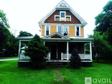 Main picture of 76 Old Point Ave