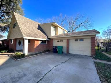 Main picture of 1213 Amherst Dr