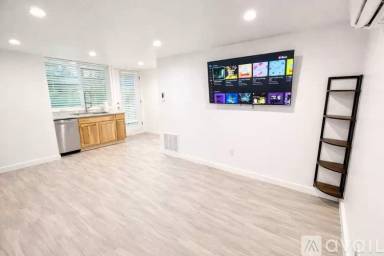 Main picture of 7950 Capistrano Ave