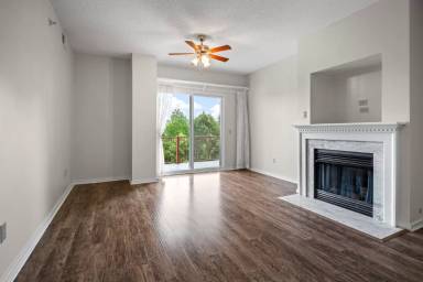 Main picture of 301 Beacon Ridge Dr
