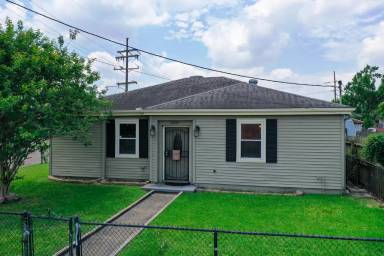 Main picture of 8602 Palmetto St