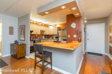 Main picture of Haverford Hill Condominium