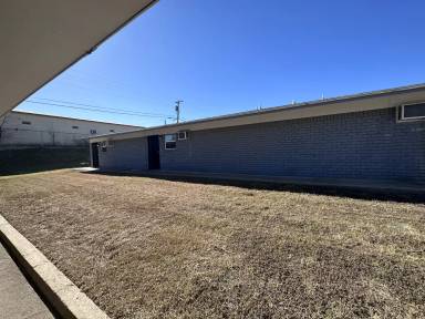 Main picture of 403 Sunset Ln