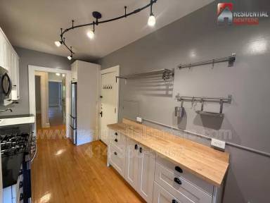 Main picture of 1924 N Prospect Ave