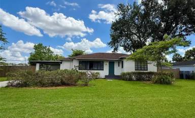Main picture of 3431 E Torrey Pines Ln