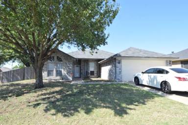 Main picture of 2409 Sandstone Dr