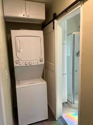 Main picture of 4050 E Washington Ave