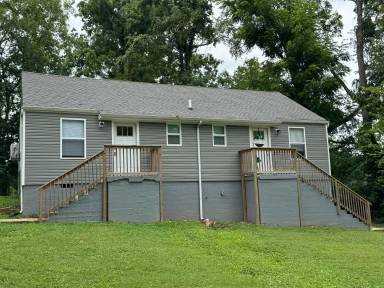 Main picture of Chestnut Dr