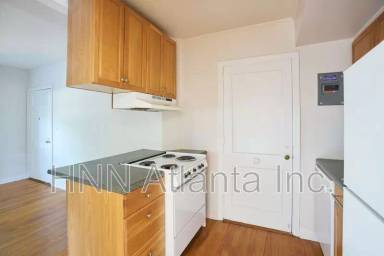 Main picture of 1361 Briarwood Dr NE