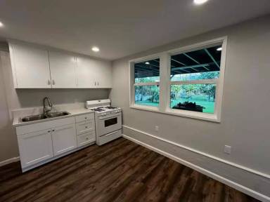 Main picture of 2885 Kalihi St