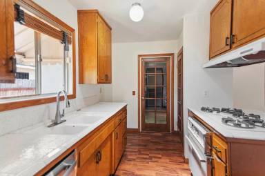 Main picture of 1148 Joshua St