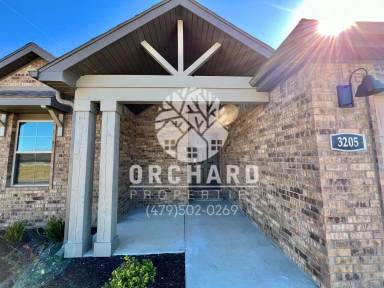 Main picture of 3205 N Ethan Dr