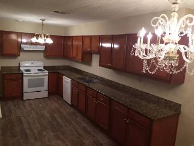 Main picture of 6110 Linnhaven Dr