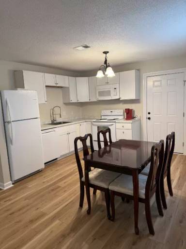 Main picture of 706 Shady Lane Dr