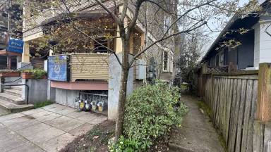 Main picture of 2025 SE Taggart St