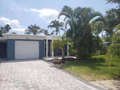 Main picture of 491 3rd Ave