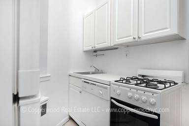 Main picture of 430 East 89th St