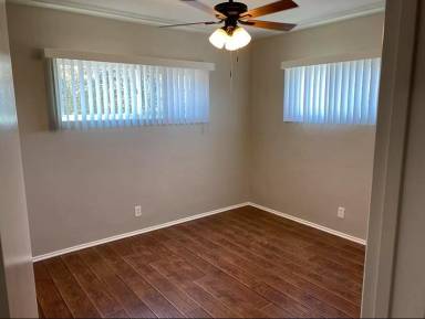 Main picture of 4225 W Adams Blvd