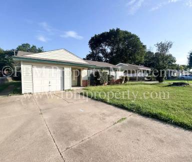 Main picture of 1224 W Burnett St