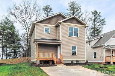 Main picture of 27 Yarrow Meadow Rd