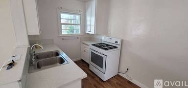 Main picture of 426 W Imperial Ave