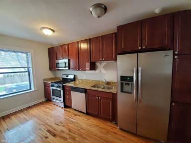 Main picture of 5073-75 N. Wolcott / 1825-35 W. Winona
