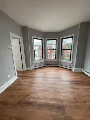Main picture of 15 Liberty St